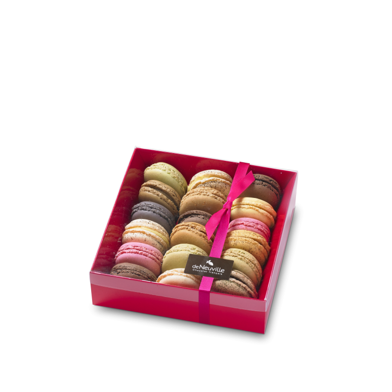 Coffret de 18 macarons Mon Cœur sélection Ladurée