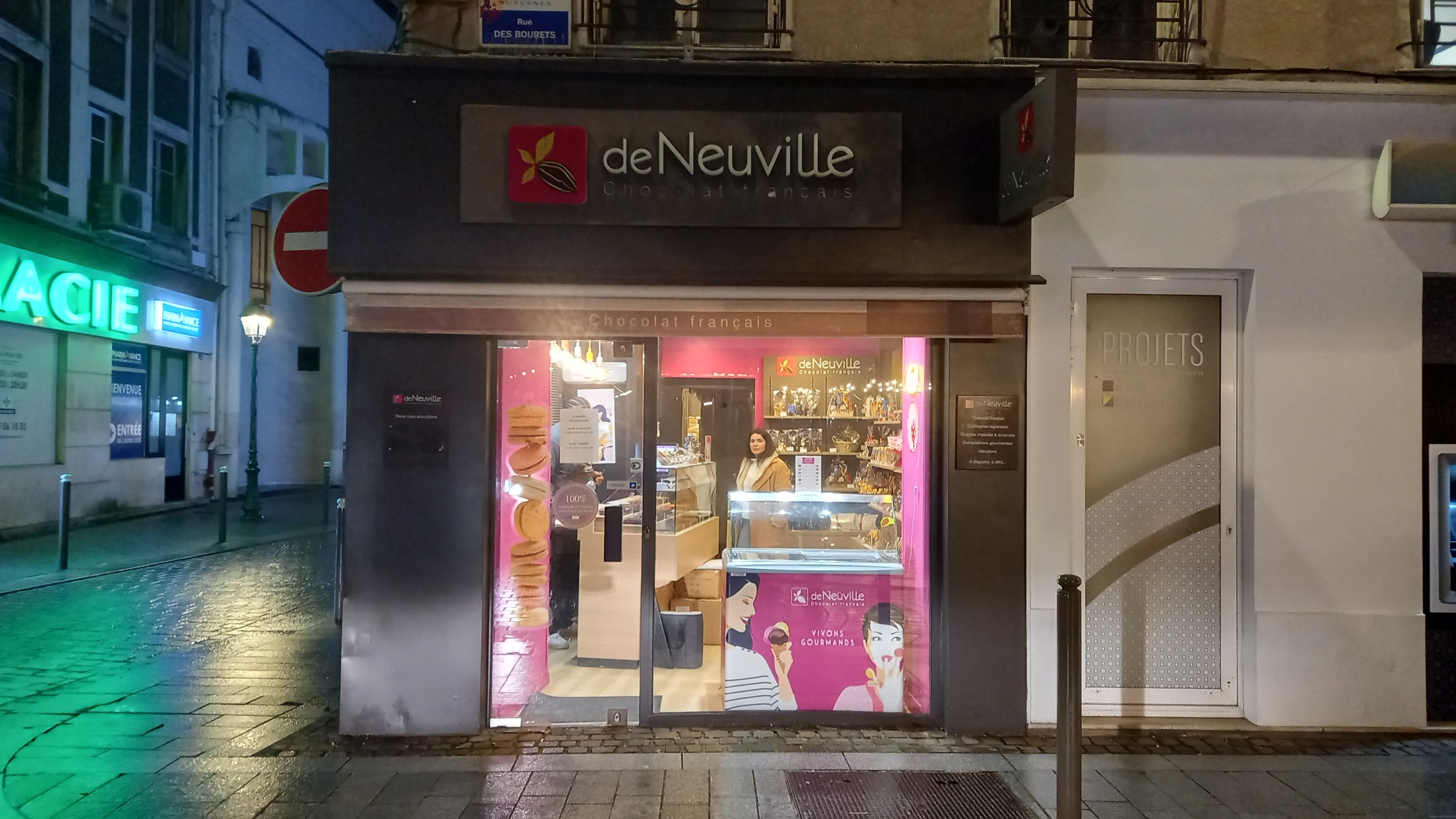 De Neuville Suresnes – Chocolat français